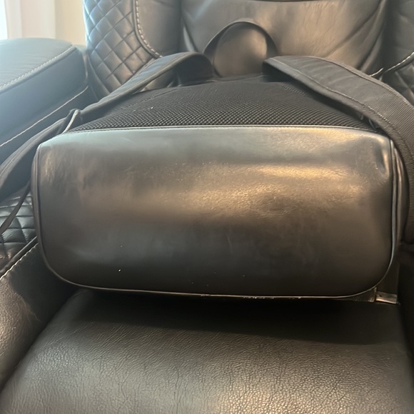 Gucci back pack - Picture 5 of 8